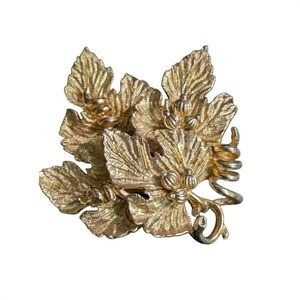 Francois Vintage‎ Gold Tone Leaf and Acorn Brooch Pin Botanical Textured Design